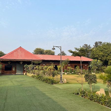 The Green Wood Palace I Farm House I Wedding I Party I 87Oo2O5865 Villa Gurgaon Eksteriør bilde