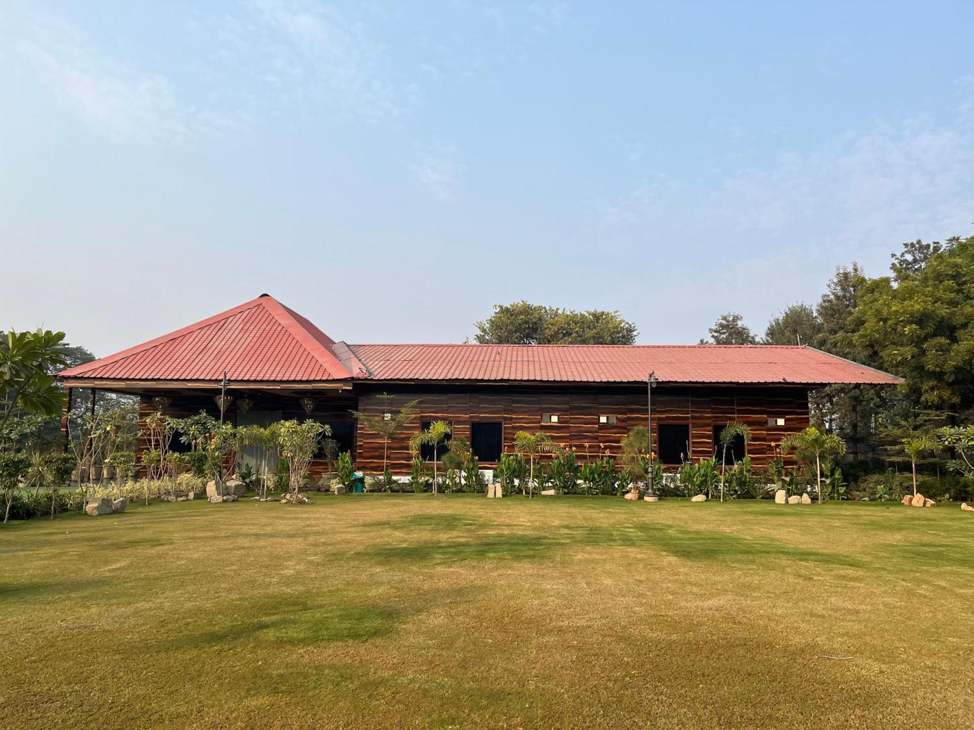 The Green Wood Palace I Farm House I Wedding I Party I 87Oo2O5865 Villa Gurgaon Eksteriør bilde